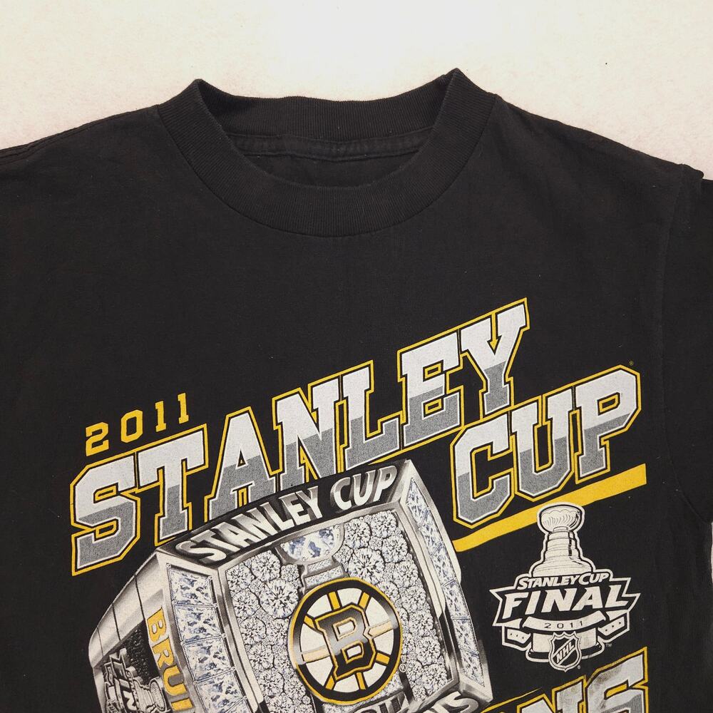Reebok Boston Bruins Stanley Cup Champions Hockey Shirt Mens Size Small S Black